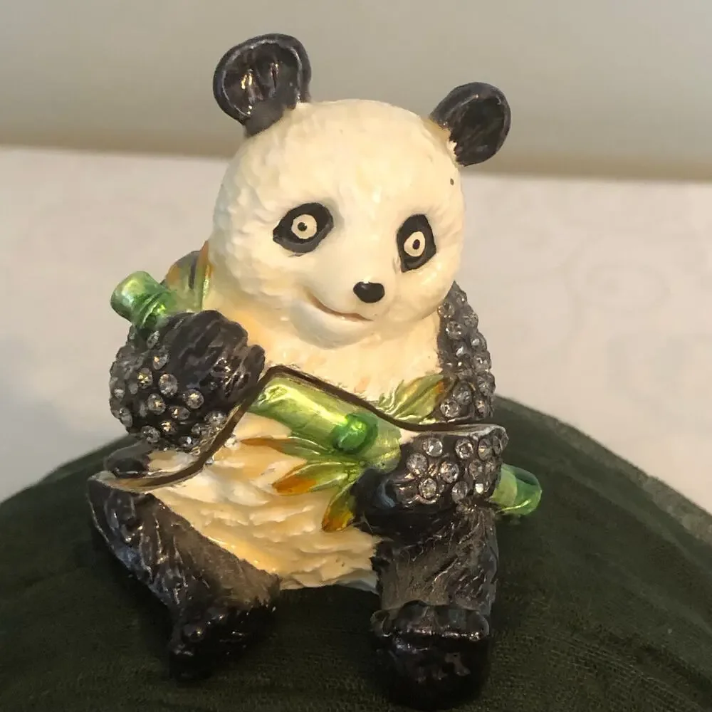 Vtg Panda Bear Enameled Bedazzled Trinket Box. Beautiful box. 2 3/4x 2
